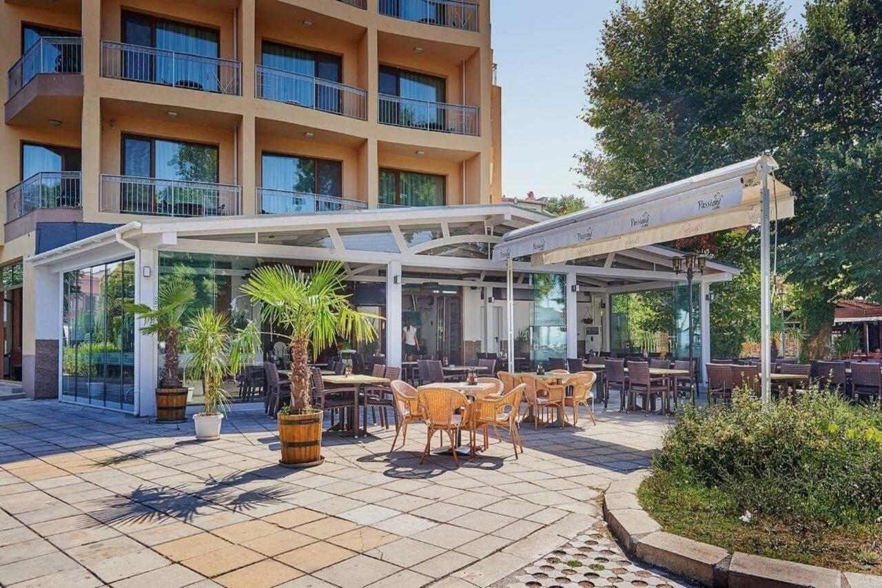 Paradise Hotel&Relax Center Pomorie Exterior foto
