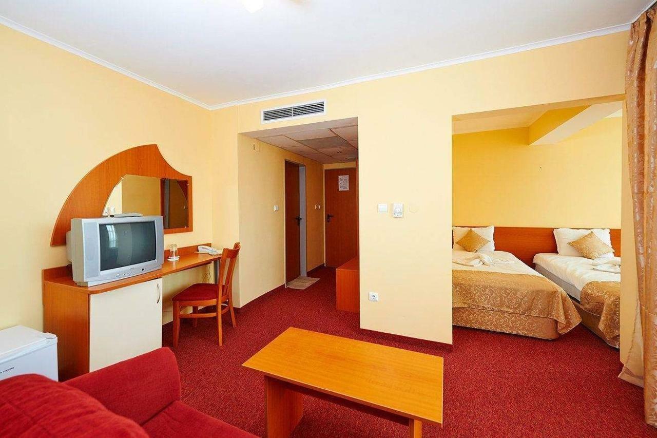 Paradise Hotel&Relax Center Pomorie Exterior foto