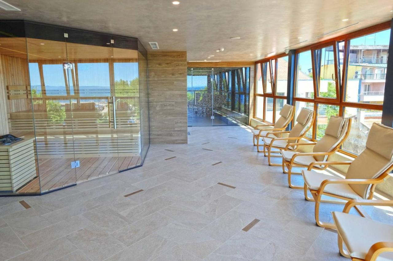 Paradise Hotel&Relax Center Pomorie Exterior foto
