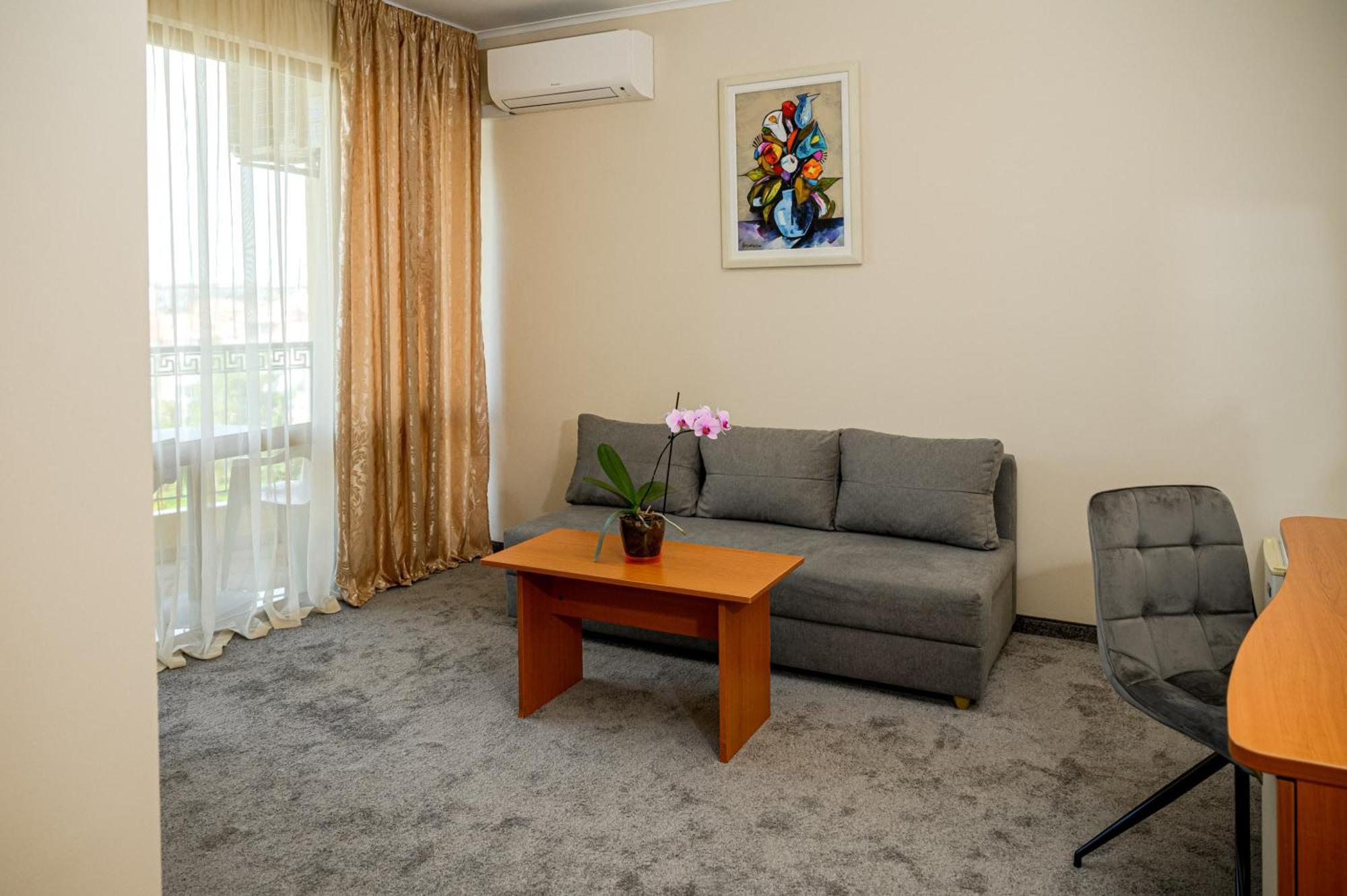 Paradise Hotel&Relax Center Pomorie Exterior foto