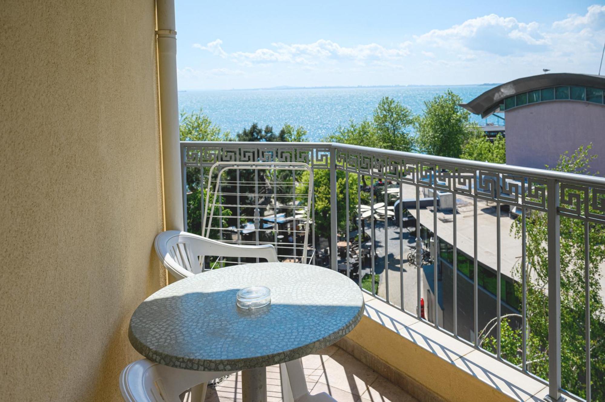 Paradise Hotel&Relax Center Pomorie Exterior foto