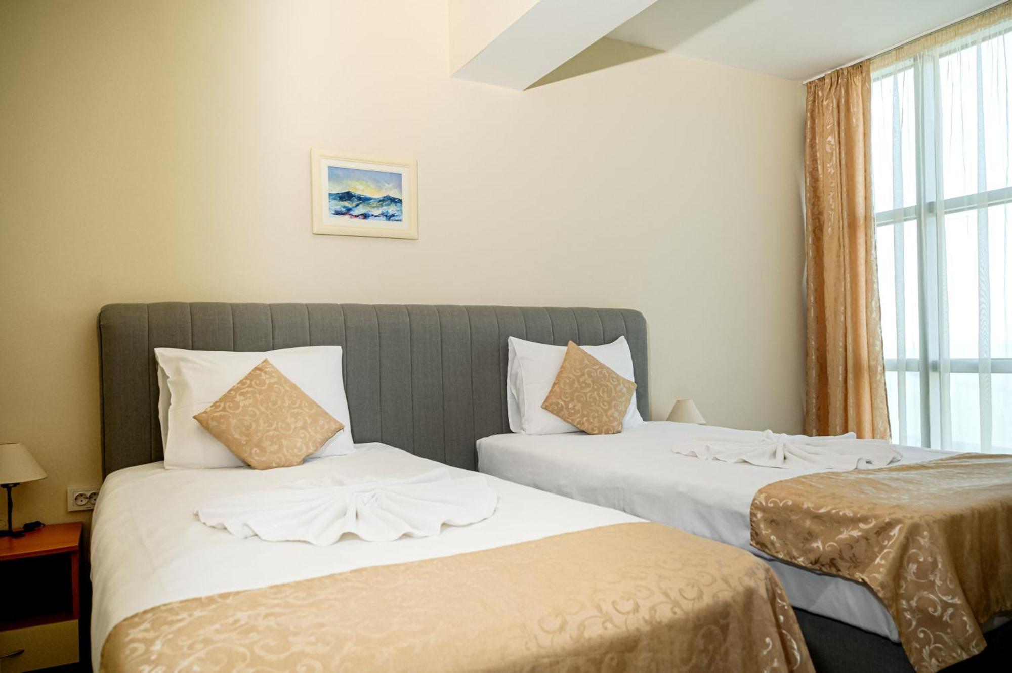 Paradise Hotel&Relax Center Pomorie Exterior foto