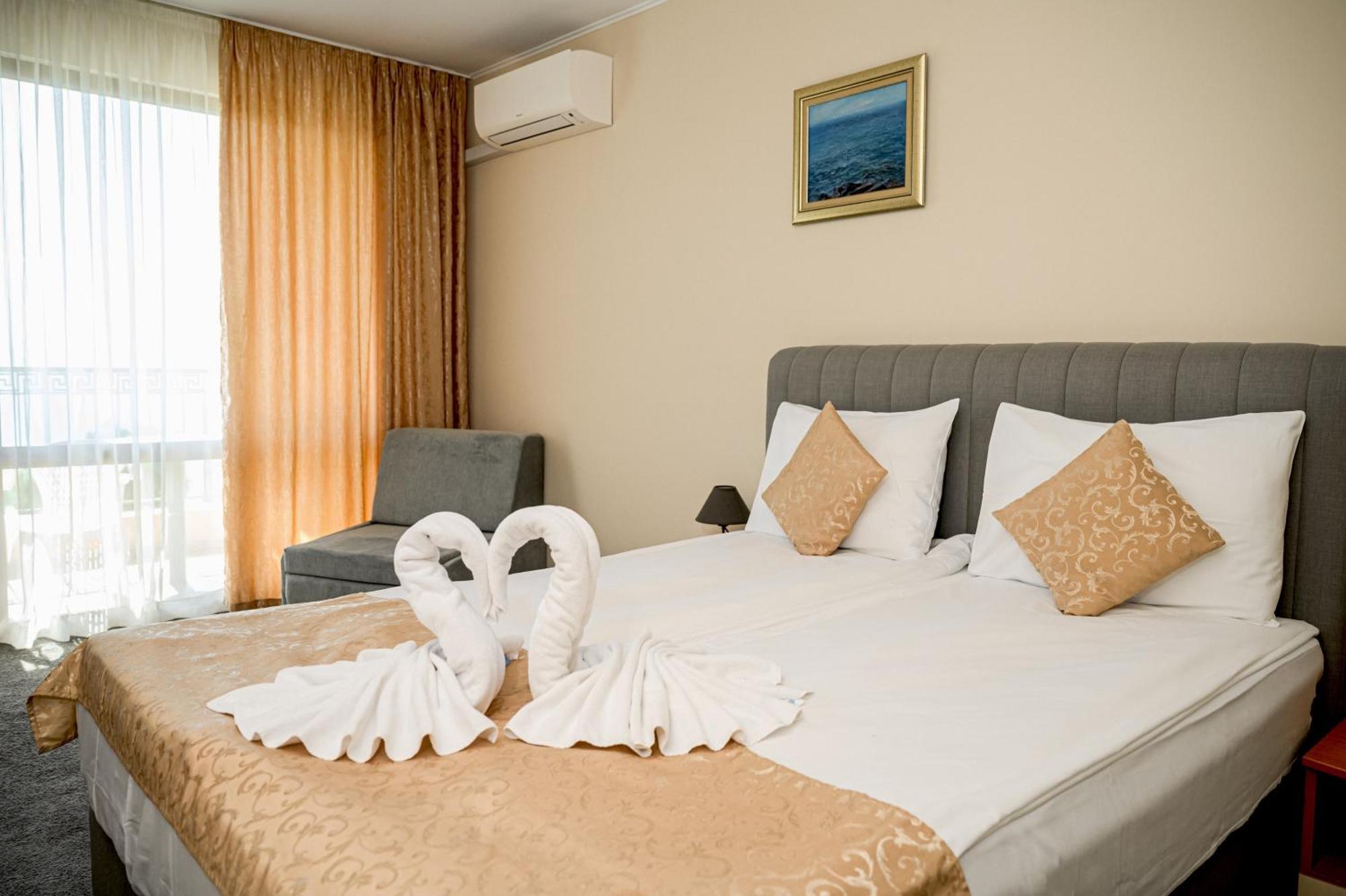 Paradise Hotel&Relax Center Pomorie Exterior foto